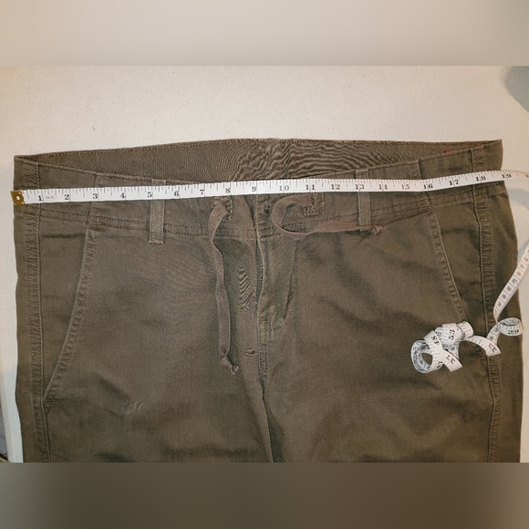 Dark Brown Levi's Women's Cargo Pants - Chocolate Brown, Sz XL - Picture 8 of 14